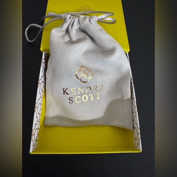 Kendra Scott Elisa Multistrand Gold Layered Necklace - Picture 9 of 11